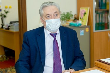 Как законодательно поддержать медработников?